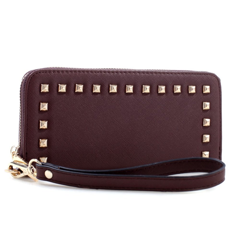 Realtree Wallet for Ladies Studded Crosshatch Flat
